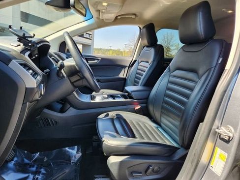 Used 2020 Ford Edge SEL w/ Convenience Package image 9