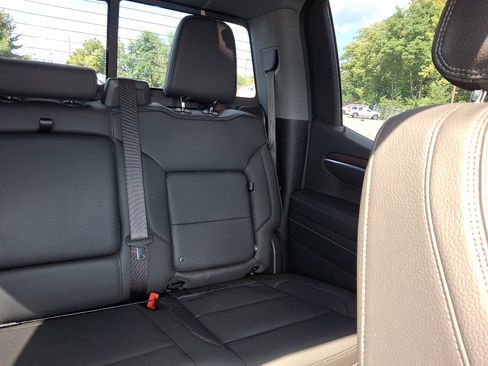 Used 2024 GMC Sierra 1500 Denali w/ Denali Reserve Package image 20