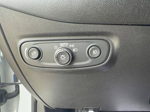 Used 2021 Chevrolet Equinox LT AWD/4WD image 14