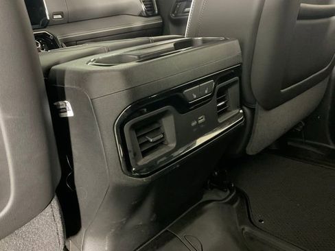 Used 2025 GMC Sierra 2500 AT4X image 26