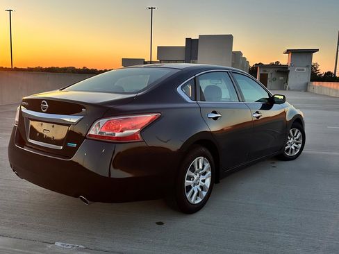 Used 2014 Nissan Altima 2.5 S image 7
