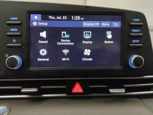 Used 2025 Hyundai Elantra Sport FWD image 25