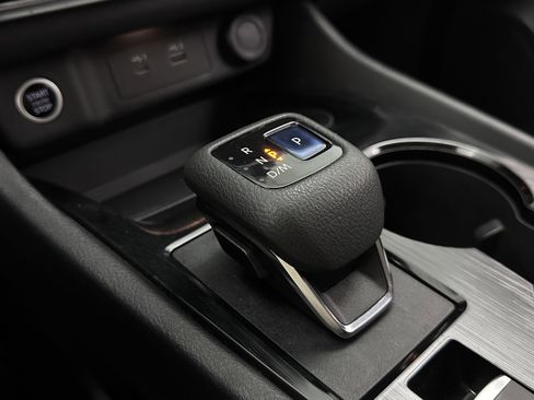 Used 2022 Nissan Rogue SV FWD image 16