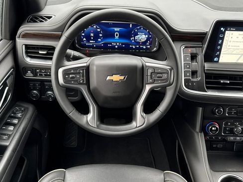 Certified 2024 Chevrolet Suburban Premier image 15