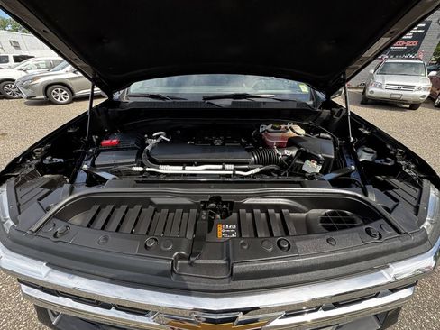 Used 2022 Chevrolet Silverado 1500 LT AWD/4WD image 9