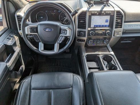 Used 2020 Ford F250 Lariat w/ Lariat Value Package AWD/4WD image 6