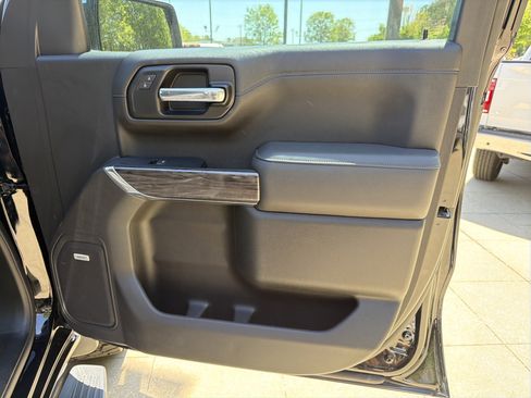 Used 2022 Chevrolet Silverado 1500 LTZ w/ LTZ Convenience Package II image 14