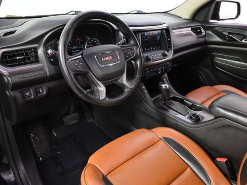 Used 2017 GMC Acadia SLT AWD/4WD image 12