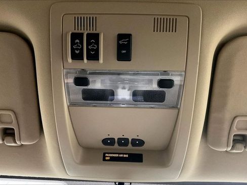 Used 2014 GMC Yukon Denali image 36