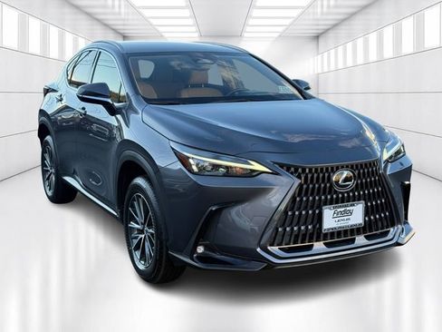 Certified 2023 Lexus NX 250 AWD image 3