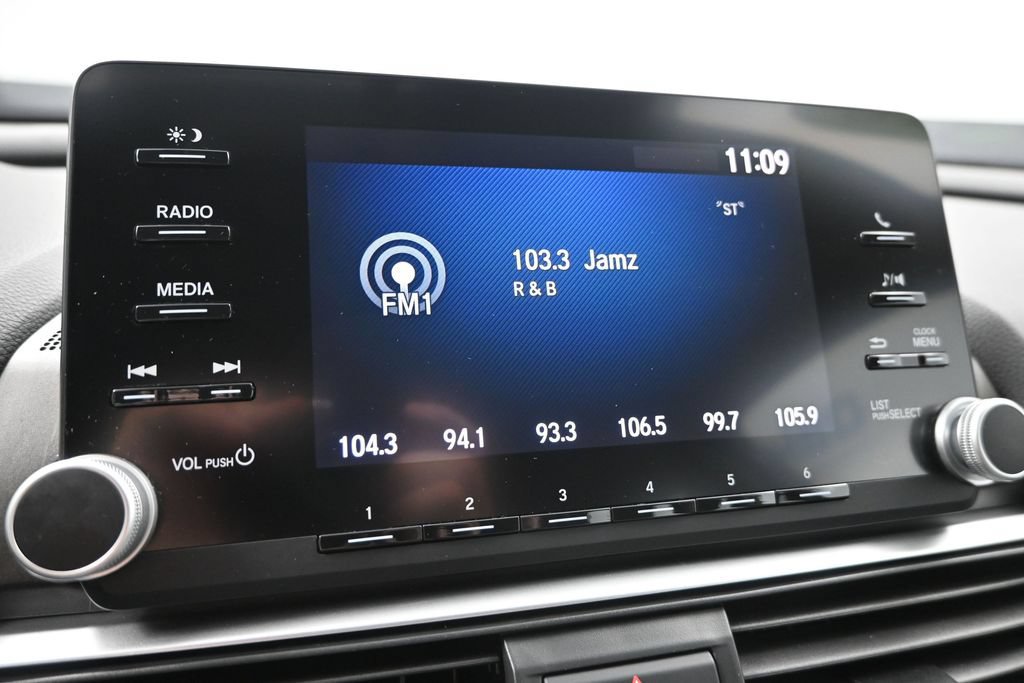 Used 2018 Honda Accord LX image 16