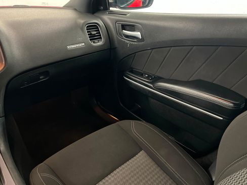 Used 2023 Dodge Charger SXT RWD image 10