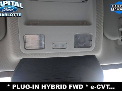 Used 2024 Ford Escape SE FWD image 17
