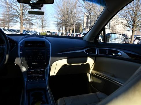 Used 2014 Lincoln MKZ Base w/ Equipment Group 102A Reserve image 17