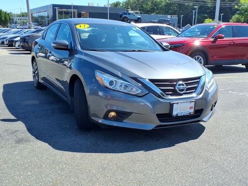 Certified 2017 Nissan Altima 2.5 SL FWD image 3