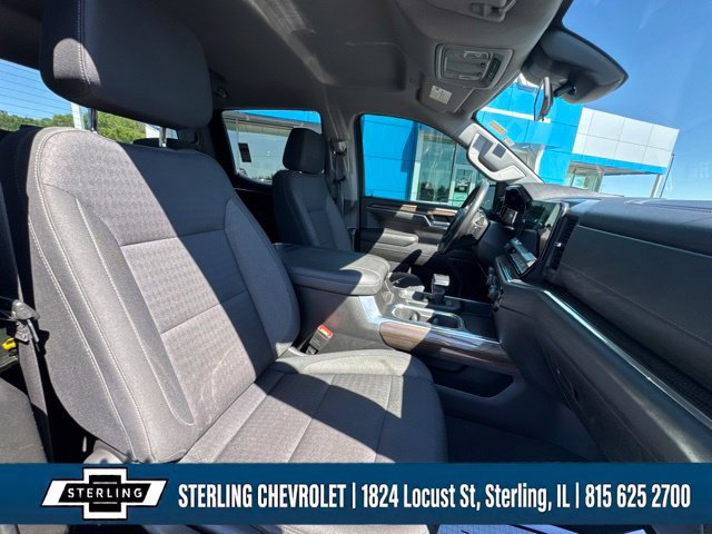 Used 2023 Chevrolet Silverado 1500 RST w/ Z71 Off-Road Package AWD/4WD image 11