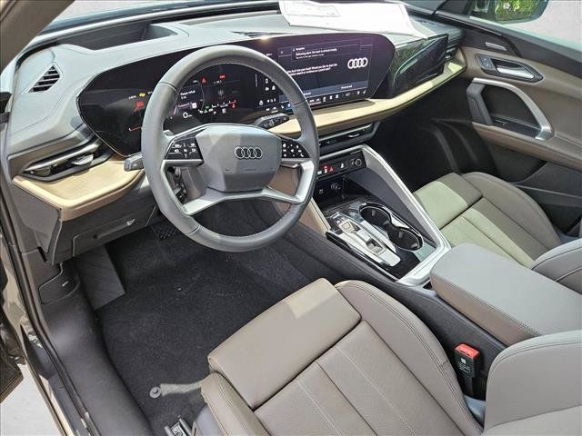Certified 2025 Audi Q5 Premium Plus w/ Premium Plus AWD/4WD image 3