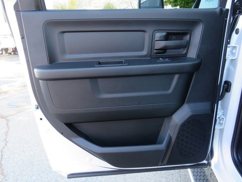 New 2024 RAM 3500 Tradesman w/ Chrome Appearance Group image 33