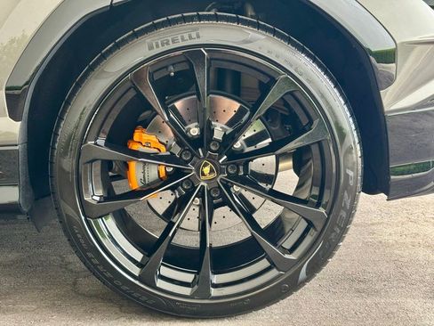Used 2024 Lamborghini Urus S AWD/4WD image 16