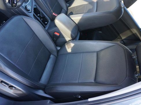 Used 2020 Volkswagen Tiguan S image 13