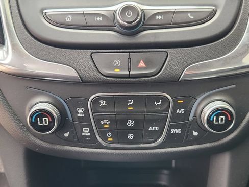 Used 2024 Chevrolet Equinox LT AWD/4WD image 17