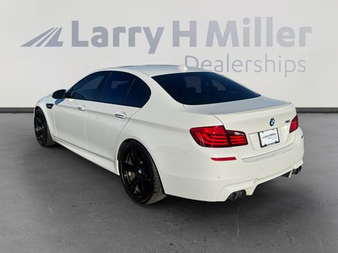 Used 2013 BMW M5 image 3