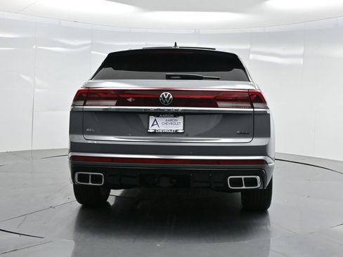 Used 2024 Volkswagen Atlas Cross Sport SEL R-Line AWD/4WD image 50