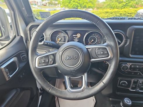 Used 2020 Jeep Gladiator Overland AWD/4WD image 15