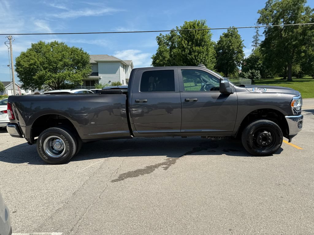 Used 2024 RAM 3500 Big Horn AWD/4WD image 4