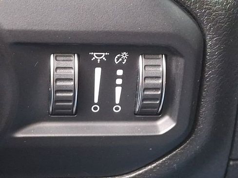 Used 2020 Jeep Wrangler Sport AWD/4WD image 25