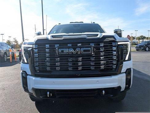 New 2026 GMC Sierra 2500 Denali Ultimate image 9