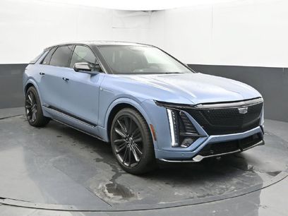 New 2027 Cadillac Lyriq V Premium w/ LPO, Floor Liner Package