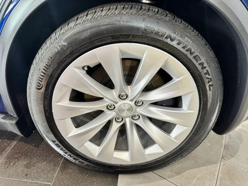 Used 2021 Tesla Model X Long Range image 41