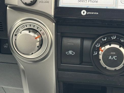 Used 2023 Toyota 4Runner SR5 Premium image 40