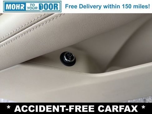 Used 2018 Cadillac XT5 Base image 12