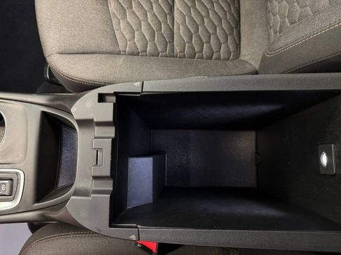 Used 2019 Chevrolet Equinox LT AWD/4WD image 24
