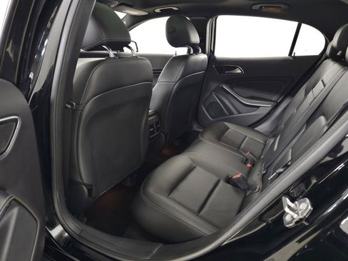 Used 2018 Mercedes-Benz GLA 250 4MATIC image 27