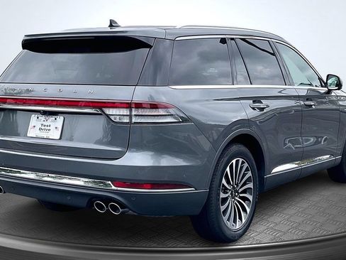 Certified 2023 Lincoln Aviator Reserve w/ Equipment Group 201A RWD image 7