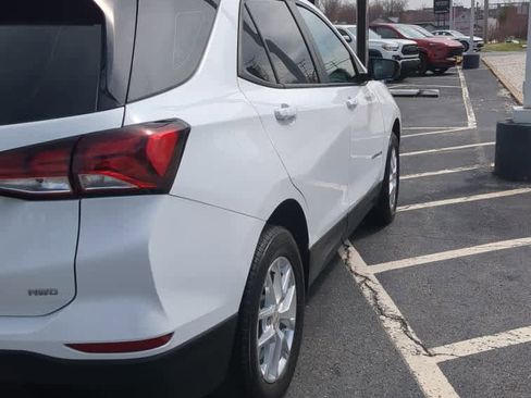 Used 2022 Chevrolet Equinox LS image 5