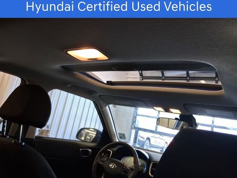 Certified 2025 Hyundai Venue SEL image 14