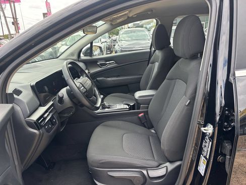 Used 2026 Kia Sportage LX FWD image 26