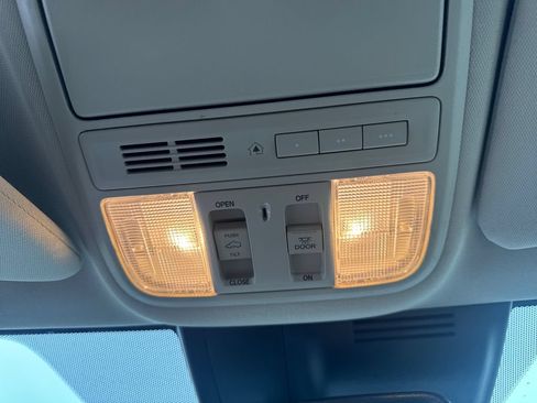 Used 2019 Honda CR-V EX-L image 33
