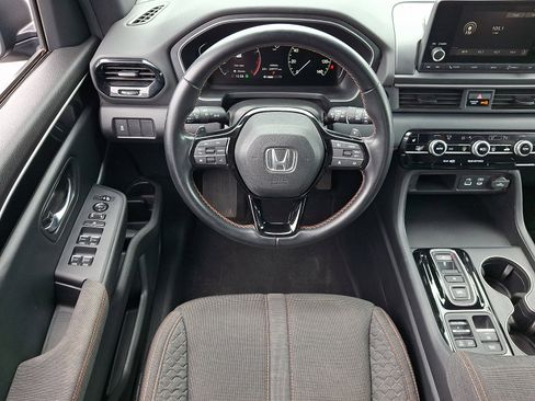 Certified 2023 Honda Pilot Sport image 11