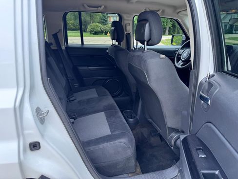 Used 2015 Jeep Patriot Sport w/ Power Value Group FWD image 16