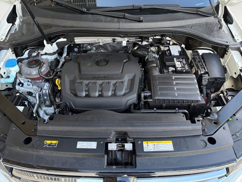 Used 2024 Volkswagen Tiguan SE w/ MDO Package, Three-Row FWD image 25