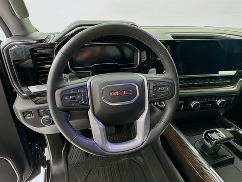 Used 2024 GMC Sierra 1500 Elevation w/ Elevation Premium Package image 12