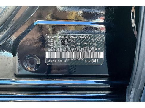 Used 2020 Mitsubishi Outlander ES image 36