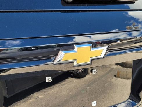 Certified 2025 Chevrolet Traverse LT image 11