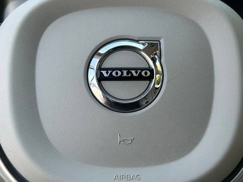 Used 2017 Volvo XC90 T6 Momentum w/ Convenience Package AWD/4WD image 64