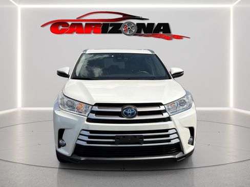 Used 2019 Toyota Highlander XLE AWD/4WD image 13